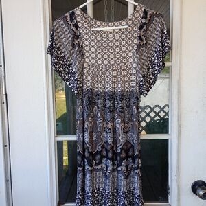 Steps Dress Sz. Medium stretchy comfortable